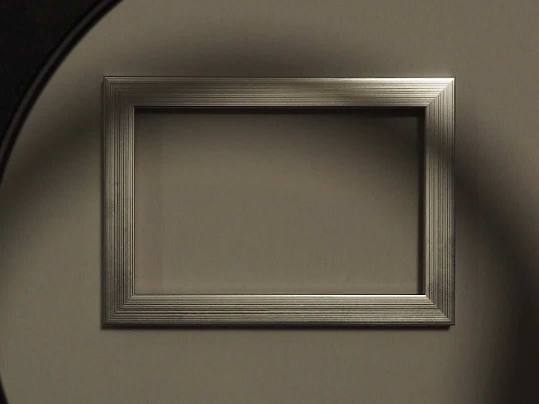 Discover the Best Materials for Flag Display Frames