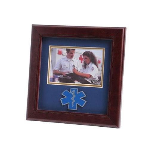EMS Medallion Landscape Picture Frame is designed to hold a 4x6 - Flags Connections