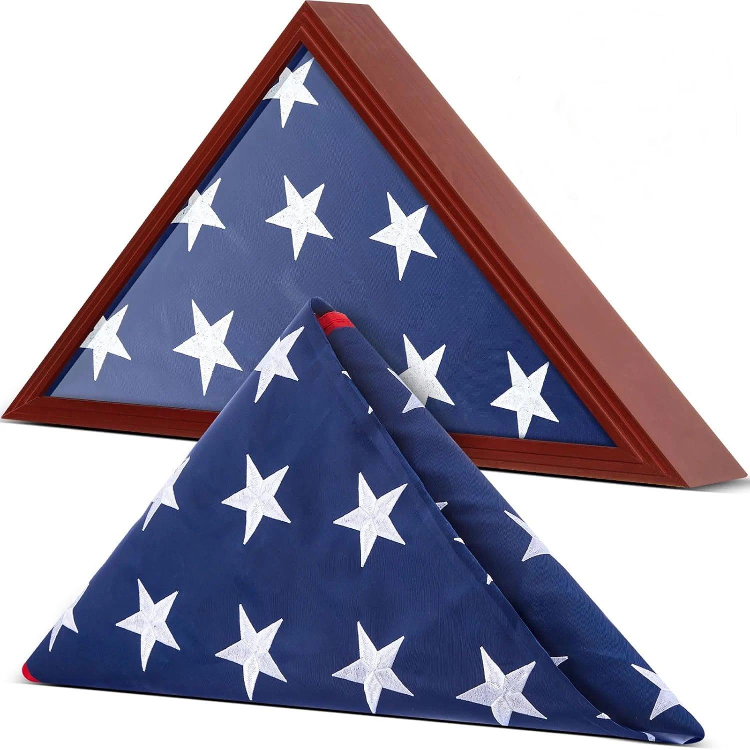 Flag case and a pre folded flag set Flag case and a pre folded flag set, 5 x 9.5 ft American flag